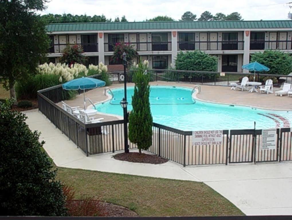 Mayfair Inn Williamston Exteriér fotografie